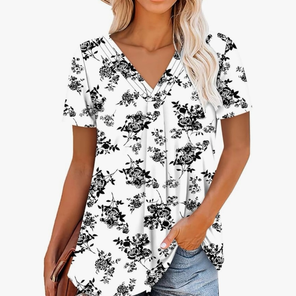 Elegant Floral V-Neck Short Sleeve Top - Black and White